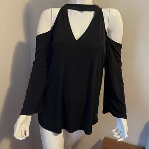 Veronica M. Size XL Off the Shoulder Blouse